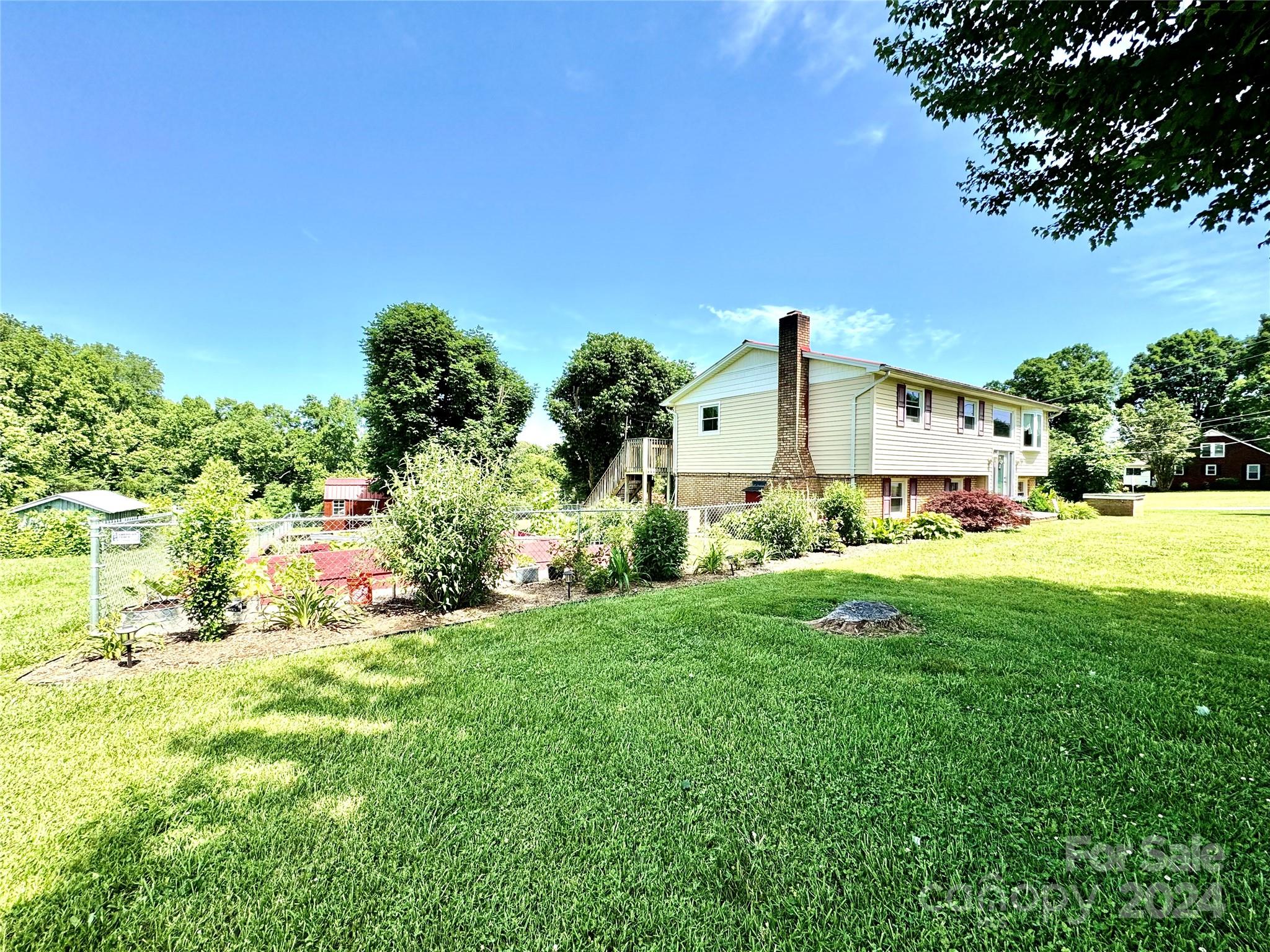 4074 Hwy 127 Highway S, Hickory