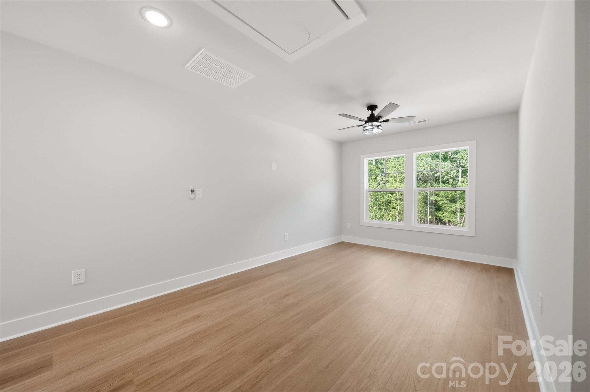 Photo 31 of 2434 Kimberly Avenue
