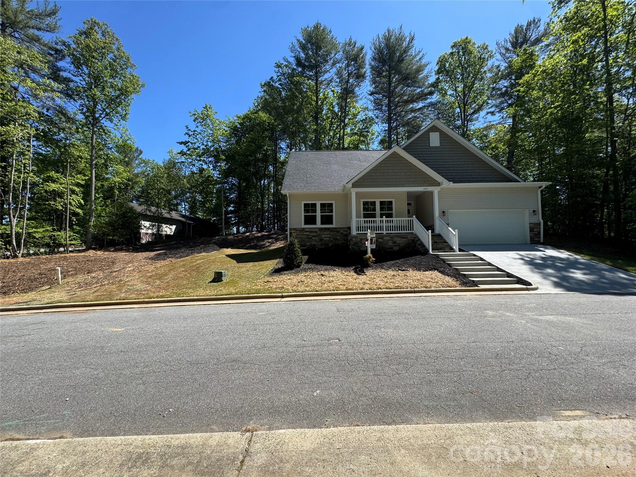 403 Scarlett Oak Court NE, Lenoir