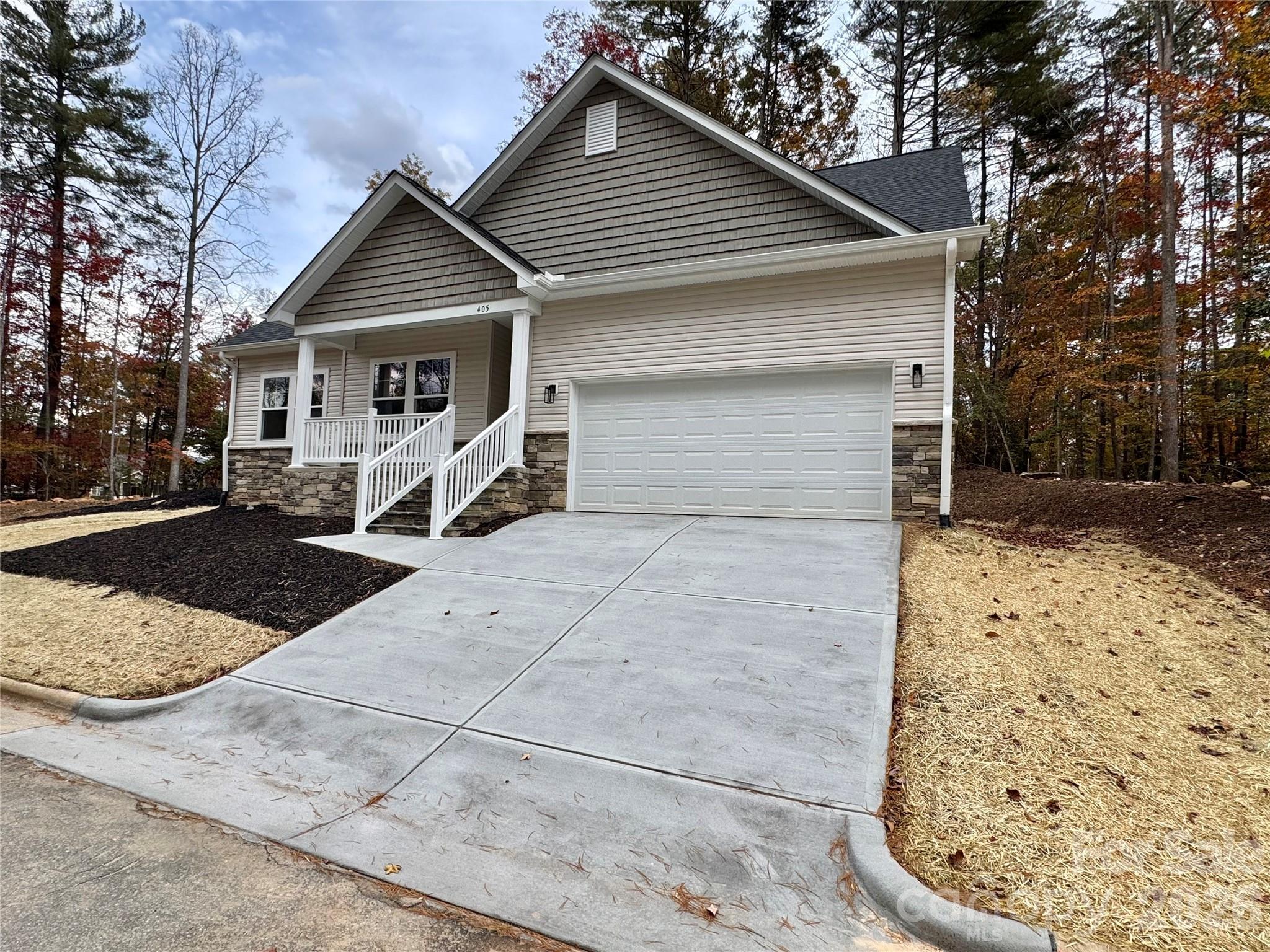 Photo 5 of 403 Scarlett Oak Court NE