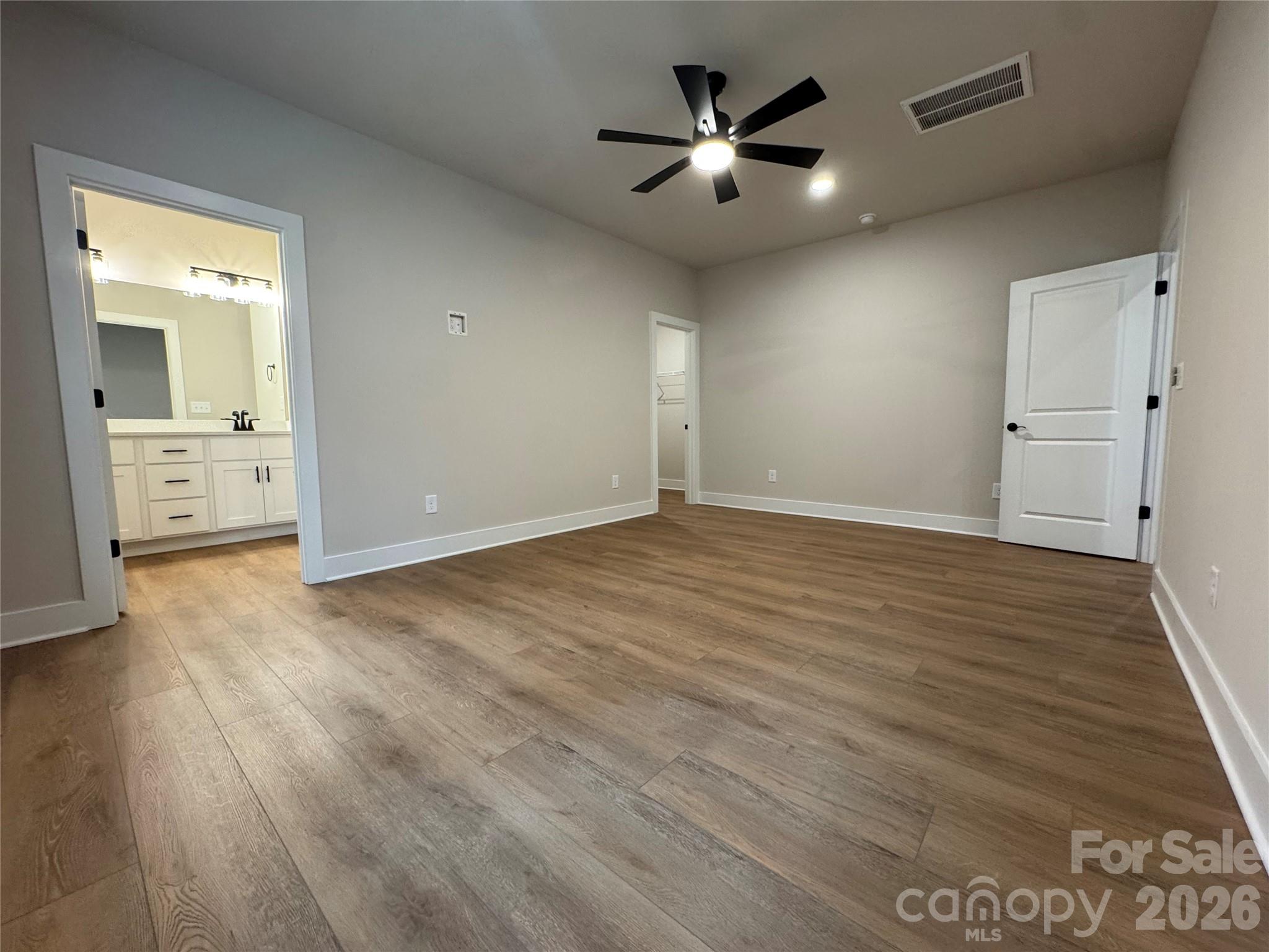 Photo 18 of 403 Scarlett Oak Court NE
