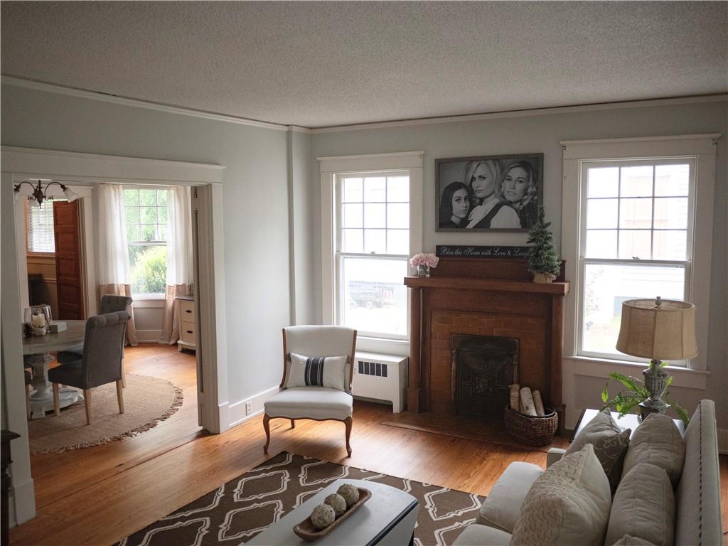 Photo 13 of 425 Walnut Street