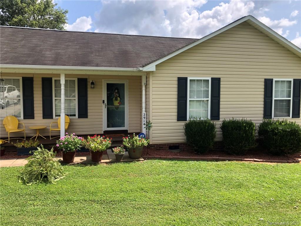 2914 Alexis Renee Court, Newton