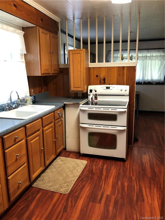 Photo 8 of 305 Rocky Ford Street