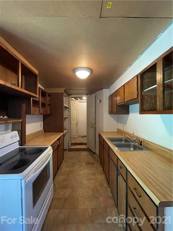 Photo 17 of 260 31st Street SW