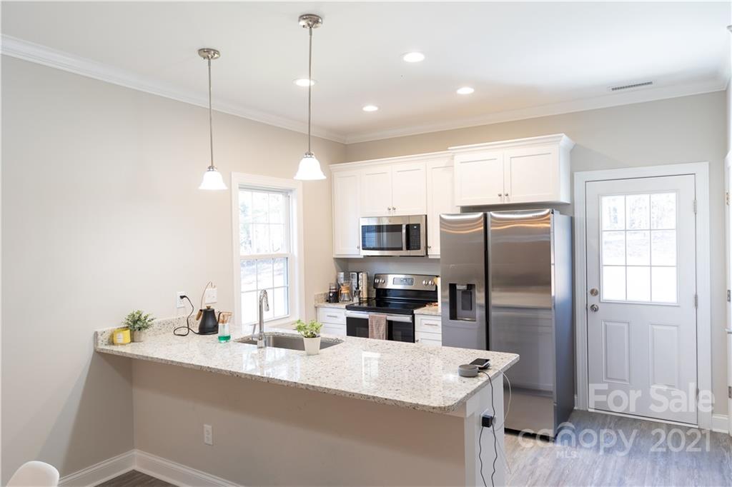 Photo 6 of 2630 14th Street NE