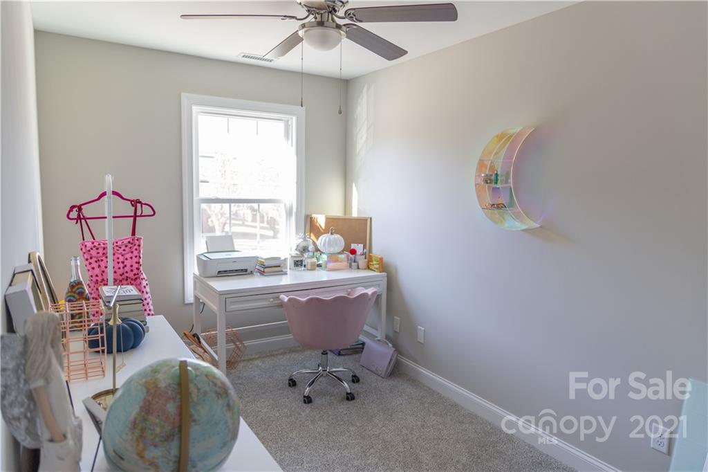 Photo 10 of 2630 14th Street NE