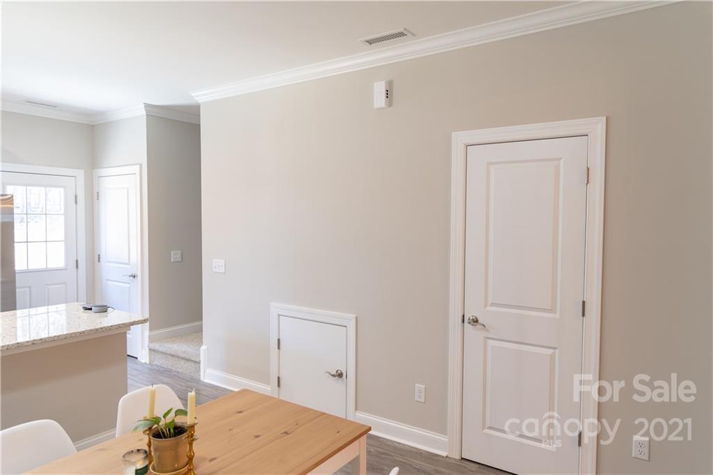 Photo 12 of 2630 14th Street NE