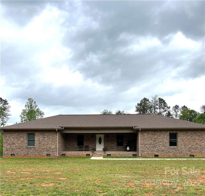 206 Blackberry Lane, Taylorsville